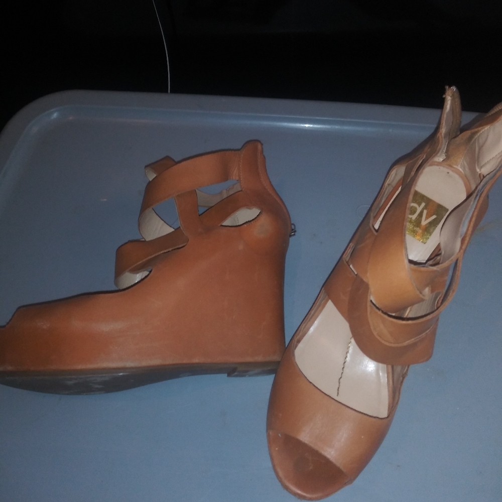 Chestnut wedge heels